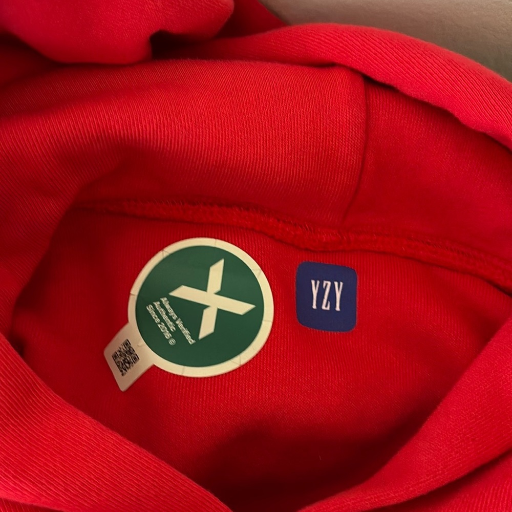 NWOT Kids' Yeezy Hoodie in Red in Size Large
